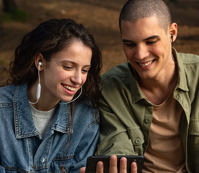 耳機、耳塞、話筒設備